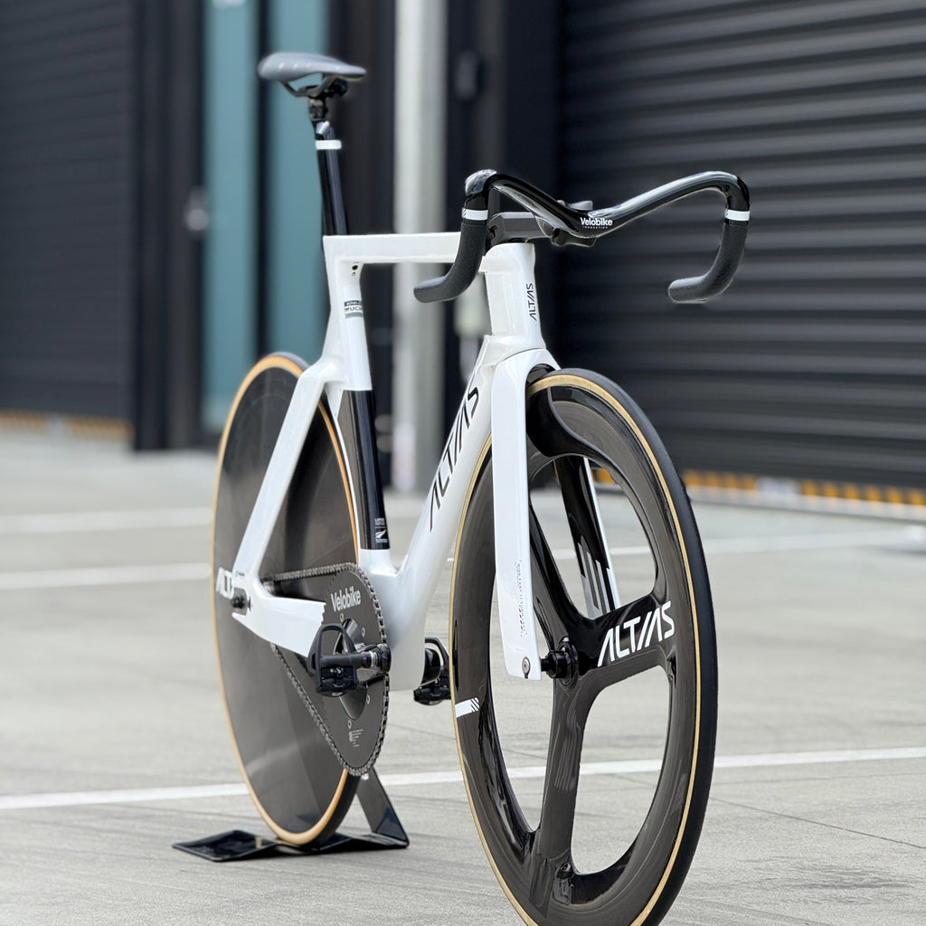 Vector Handlebars on Altias Fusion bike 